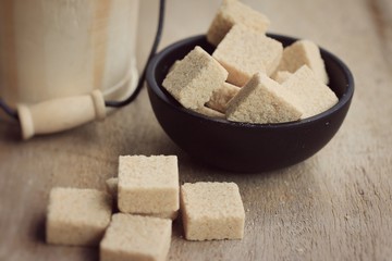 brown cane sugar cube