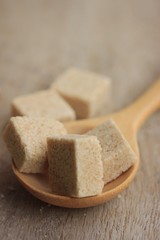 brown cane sugar cube