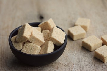 brown cane sugar cube
