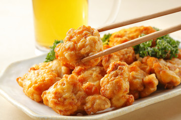 鶏の唐揚げとビール　Fried chicken and beer