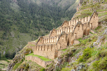 Fototapeta na wymiar Pinkulluna Inca ruins near Cusco