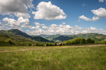 Panorama colline bolognesi, italia.