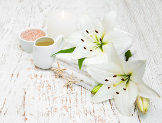 Fototapeta na wymiar Spa products with white lily
