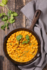 chickpea with cream and curry