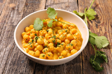 chickpea with cream and curry