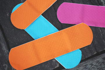 Medical adhesive bandage