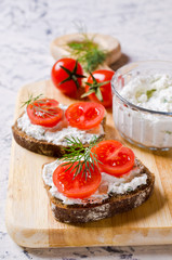 Fototapeta na wymiar Sandwich with tomatoes