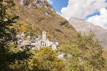 Corippo, Bergdorf, Verzascatal, Valle Verzasca, Wanderweg, Wanderferien, Valle di Corippo,...