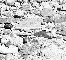 italy  and cracked  step   brick in    old wall texture material