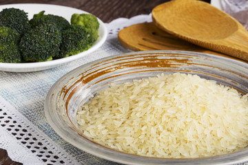 handful of rice grains