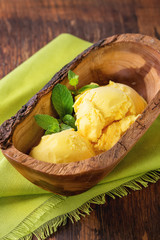 Mango ice cream