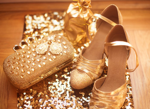 Womens clothes and accessories. Golden. Fashion Shoes. Luxury je