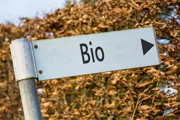 Schild 92 - Bio