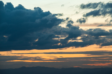 Obraz premium colorful dramatic sky with cloud at sunset