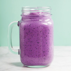 blueberry smoothie