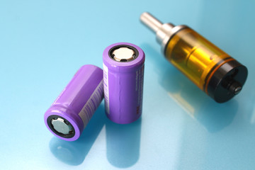 18650 battery form factor.E-cigarette mechanical mod and RDA rebuildable drip
