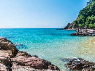 Clear blue sea, sky and rocks