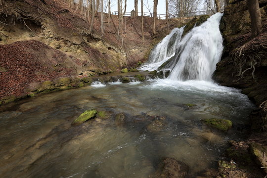 Der Lutter Wasserfall bei Gro&szlig;bartloff in Th&uuml;ringen