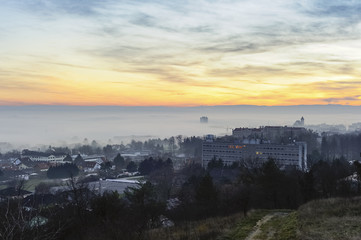 Landeshauptstadt des Burgenland Eisenstadt im Nebel