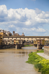 Fototapeta na wymiar Italia,Toscana,Firenze, Ponte Vecchio e fiume Arno.