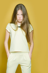 Obraz premium Stylish girl in studio