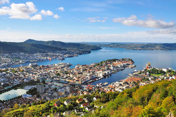 View of Bergen city from Mount Floyen - obrazy, fototapety, plakaty
