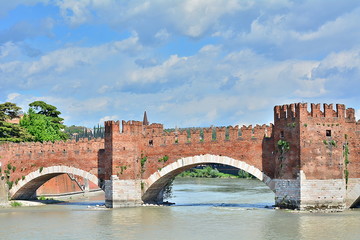 Fototapeta premium The medieval castle in Verona on the river, the Castelvecchio, Italy.