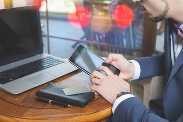 Online payment by plastic card through the Internet Banking