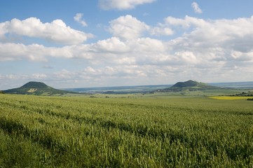 Obraz premium Hills Oblik and Rana in the Ceske Stredohori, Czech republic