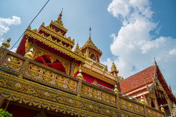 Fototapeta premium Temple in Thailand, Wat Prathat Ruang Rong, Thailand.
