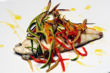 Sparus aurata Mořan zlatý Dorada Orata Doradă złotogłowy Gilt-head bream Goldbrasse Daurade ヨーロッパヘダイ Золотистый À la julienne 金頭鯛 спар ספרוס זהוב