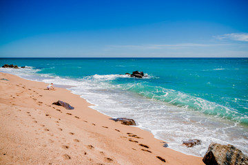 Plage, soleil et mer bleue