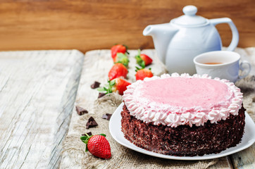 Strawberry mousse brownie cake