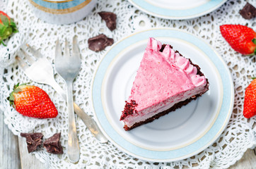 Strawberry mousse brownie cake