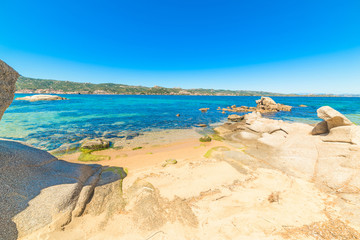 Obraz premium rocks and turquoise water