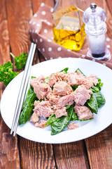 salad with tuna