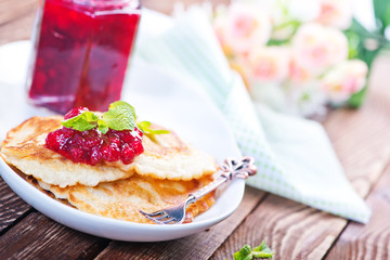 pancakes on plate
