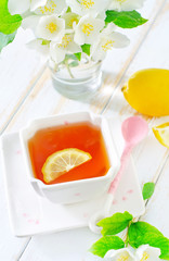 jasmin tea with lemon