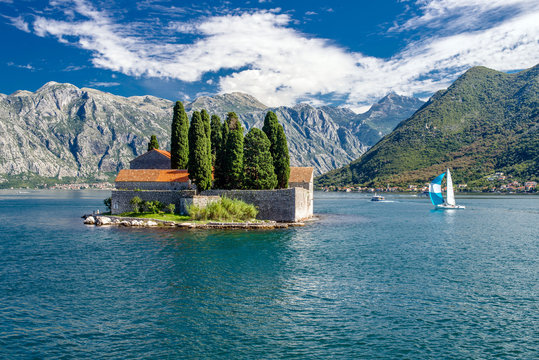     Perast.insulae Santa George,Montenegro 