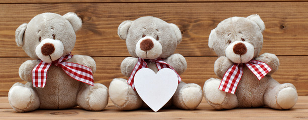 Teddybären mit Herz