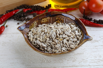 Peeled sunflower seeds