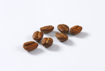 Roasted coffee beans