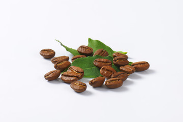 Roasted coffee beans