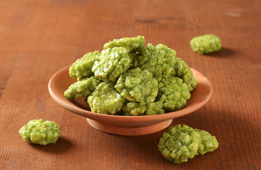 wasabi crackers