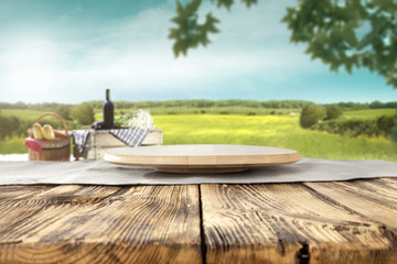 desk top place and picnic 