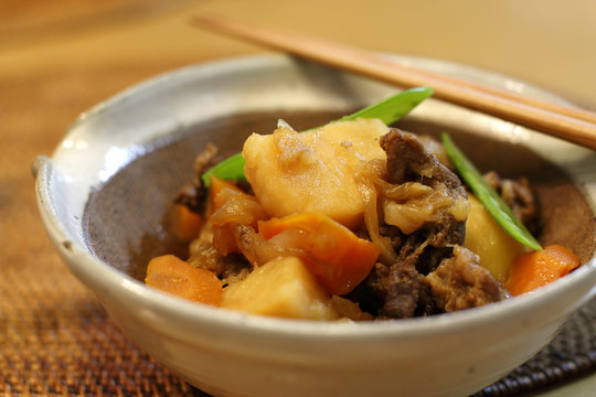 肉ジャガ の画像 2 7 件の Stock 写真 ベクターおよびビデオ Adobe Stock