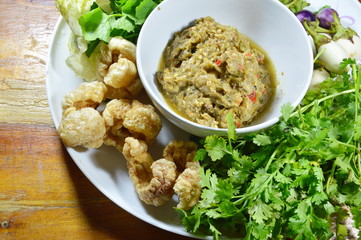 mackerel shrimp paste sauce eat with fresh vegetable and pork rind
