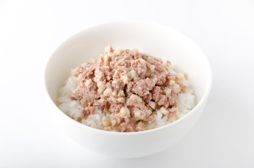 コンビーフハッシュ丼