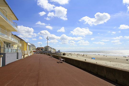 Fort-Mahon Images – Browse 424 Stock Photos, Vectors, and Video | Adobe
