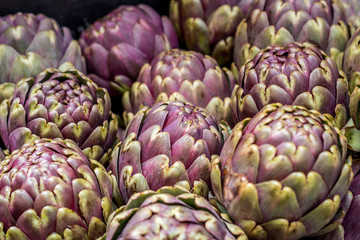 Fototapeta premium lots of artichokes in the market 